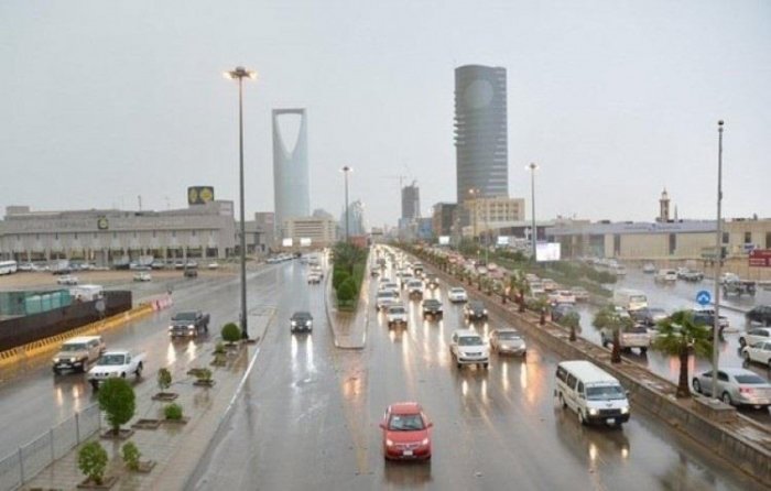 أمطار رعدية على معظم مناطق المملكة
