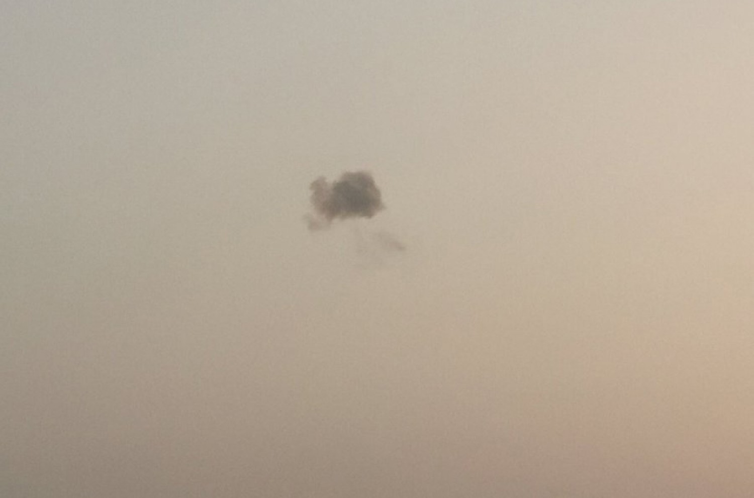 «الدفاع الجوي» يدمر «صاروخ حوثي» في سماء جدة