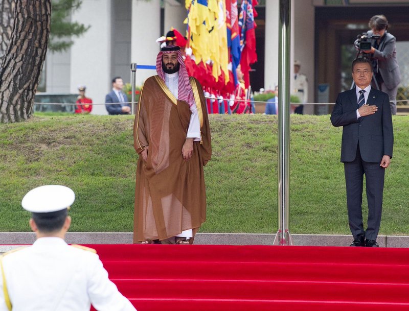 الرئيس الكوري  يستقبل ولي العهد في القصر الأزرق الرئاسي