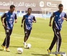 لاعبو الهلال يرفضون تواجد الفريدي في معسكرات الفريق