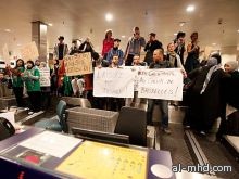 اعتقال 4 نشطاء مؤيدين للفلسطينيين في مطار تل أبيب