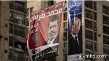 المصريون يتوافدون على مراكز الاقتراع لانتخاب رئيس جديد للبلاد 