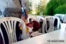 بالفيديو : طفل يقتل والده في حفل زفاف بسوريا