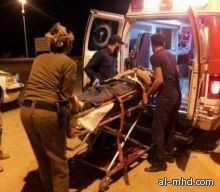 بيشة: مصرع مواطن في حادث وإصابة 21 من مجهولي الهوية أثناء محاولته تهريبهم للسعودية