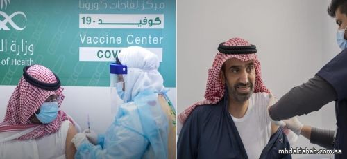 وزيرا الحرس الوطني والتنمية البشرية يتلقيان لقاح كورونا