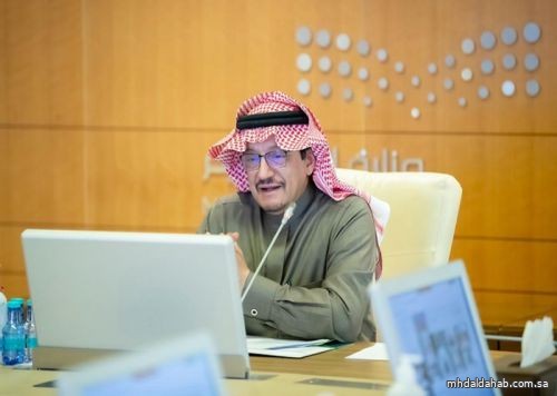 وزير التعليم يوجّه بإعادة توزيع الخطة الدراسية بما يضمن التركيز على المهارات والمعارف