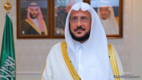 وزير الشؤون الإسلامية: لن نتأخر في إغلاق المساجد في حال ازدياد حالات كورونا