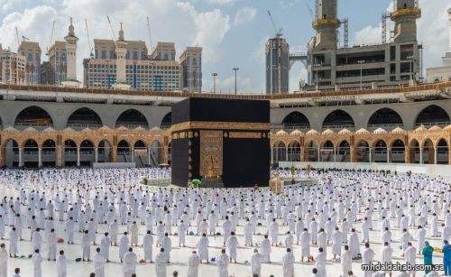 إمام الحرم يذكّر بأهوال «القيامة».. ويحثّ على التقوى