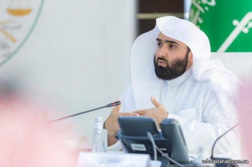 بعد ورود شكاوى .. رئيس "المظالم" يوجه القضاة بفتح الكاميرات أثناء عقد الجلسات الإلكترونية