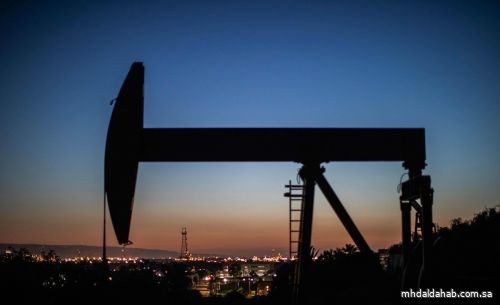 أسعار النفط ترتفع بفعل مخاوف من تضرر إنتاج الخام الأمريكي