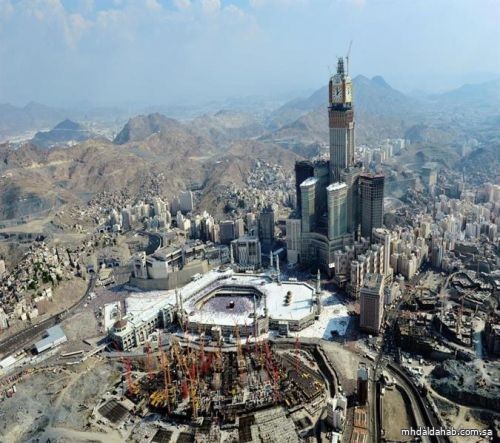 السماح للمستثمر الأجنبي باستئجار عقارات داخل مكة والمدينة المنورة وفق شروط