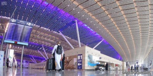 "إمارة مكة": حركة الطيران مستمرة بمطار الملك عبدالعزيز.. ولا تأجيل للرحلات