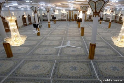 إغلاق 7 مساجد مؤقتاً في 6 مناطق بعد رصد إصابات بكورونا بين المصلين