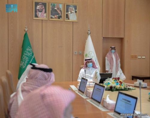 الحقيل يرأس الاجتماع الأول للأعمال مع اللجنة الوطنية العقارية بمجلس الغرف السعودية