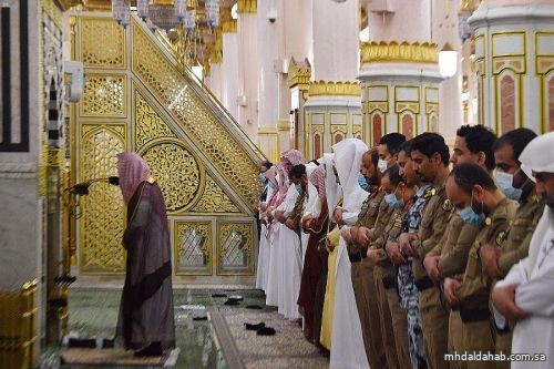 رئاسة الحرمين تُعلن جدول الأئمة لصلاتي التراويح والتهجد بالمسجد الحرام والمسجد النبوي