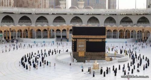 "الحج": لا استثناء للحوامل من شرط التطعيم بلقاح كورونا لأداء العمرة