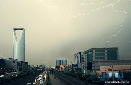 مختصان: توقعات بهطول أمطار على الرياض خلال الساعات المقبلة