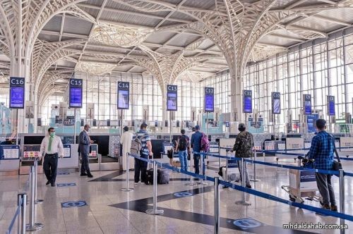 الحجر الصحي على نفقة المسافرين غير المواطنين ضمن سعر التذكرة.. "الطيران المدني" تُعلن إجراءات جديدة للدخول إلى المملكة