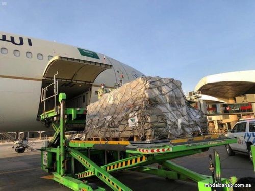 مغادرة أولى طلائع الجسر الجوي السعودي يحمل أجهزة طبية ووقائية لتونس