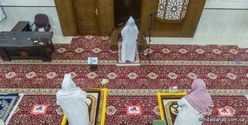 الشؤون الإسلامية تعيد افتتاح مسجدين بعد تعقيمها