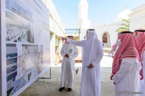 سمو الأمير فيصل بن سلمان يطلّع على مستجدات أعمال المرحلة الأولى لمشروع مركز القبلتين الحضاري
