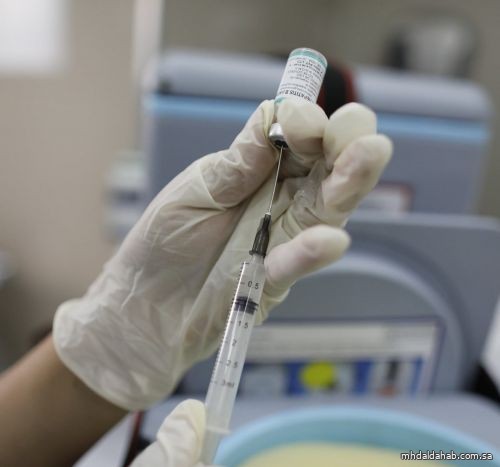 أميركا تعكف على خطة لإلزام الزوار الأجانب بالتطعيم