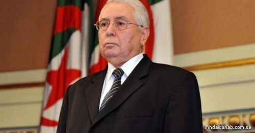 وفاة الرئيس الجزائري الأسبق "عبدالقادر بن صالح"