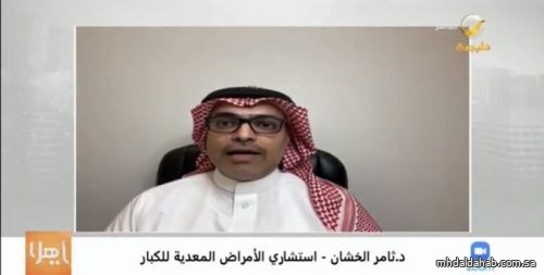 هل مَن أُصيب بكورونا وتلقى جرعتَي اللقاح يحتاج إلى الجرعة الثالثة؟.. استشاري يُجيب