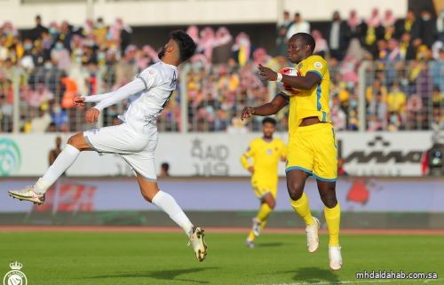 «الانضباط» تغرم لاعبي النصر فينسنت أبوبكر وبيتي مارتنيز