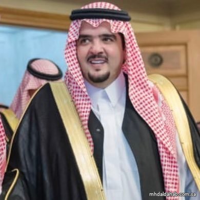 الأمير عبد العزيز بن فهد يقدم نصف مليون ريال لأسرة الفقيد "الشمري"