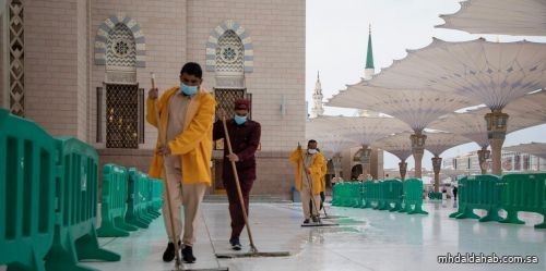 وكالة المسجد النبوي تكثف أعمالها لإزالة آثار الأمطار
