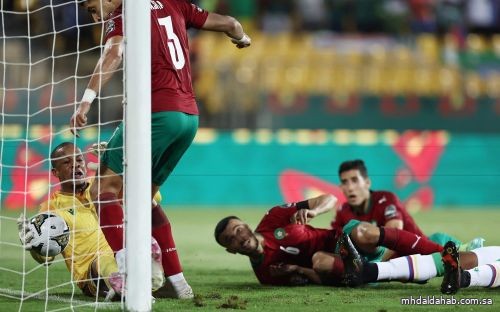 المغرب تفوز على جزر القمر بثنائية وتبلغ دور الستة عشر بأمم أفريقيا