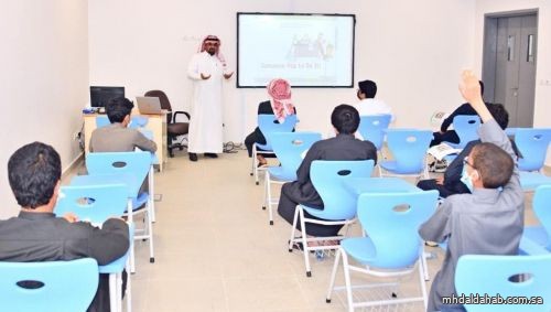 "التعليم المدمج".. انتقال مرن بين التعليم الحضوري والتعليم عن بُعد
