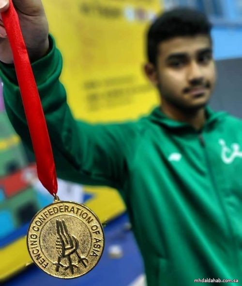 لاعب أخضر المبارزة حسين الطويل يحقق ذهبية آسيا