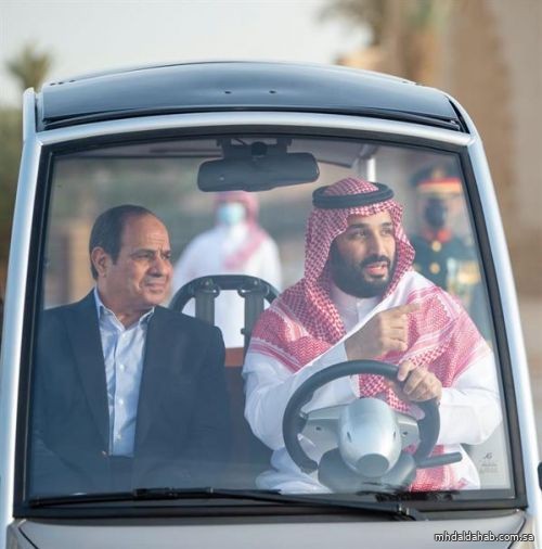 ولي العهد يصطحب الرئيس المصري في جولة بحي الطريف التاريخي في الدرعية