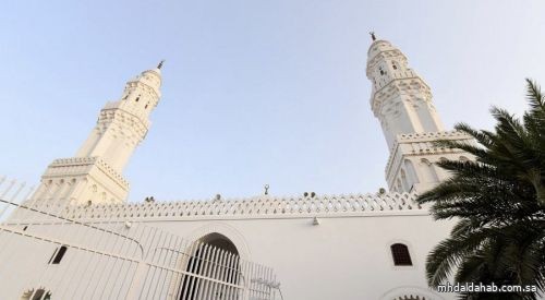 فرش مسجد القبلتين التاريخي بالمدينة بالسجاد الفاخر