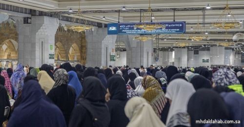 90 مصلًى للنساء داخل المسجد الحرام وساحاته في العشر الأواخر