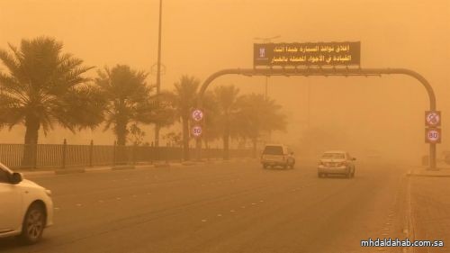 طقس اليوم.. عاصفة ترابية في المناطق الشمالية وعوالق ترابية على الرياض والشرقية