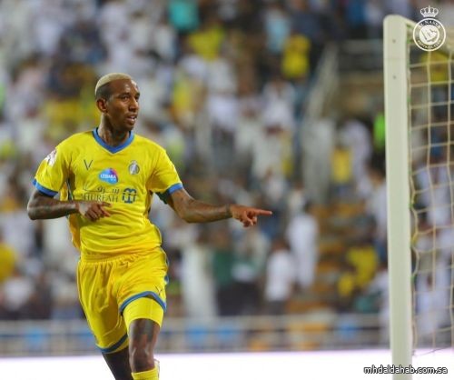 النصر يسقط الرائد بثلاثية ويحافظ على آماله في التتويج