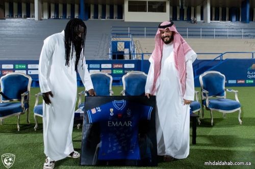 رسميًا.. "الهلال" يُعلن "غوميز" عضوًا ذهبيًا بالنادي