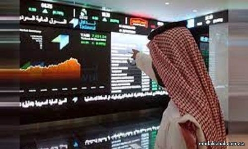سوق الأسهم السعودية يغلق مرتفعًا عند 12907 نقاط