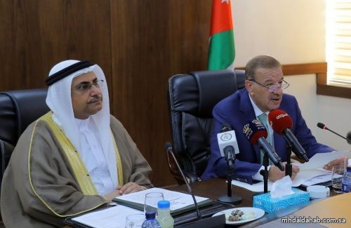 رئيس البرلمان العربي يفتتح مقر مجموعة العمل البرلمانية رفيعة المستوى
