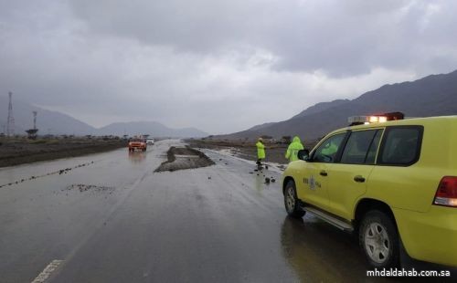 الدفاع المدني يدعو إلى توخي الحيطة والحذر لاحتمالية استمرار فرص هطول أمطار رعدية على بعض مناطق المملكة