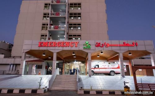 مستشفى الملك فهد يجري أكثر من 240 ألف فحص مخبري الشهر الماضي