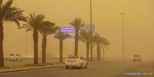 طقس اليوم.. استمرار العوالق الترابية المعيقة للرؤية بمكة والشرقية وسحب ممطرة بجازان وعسير