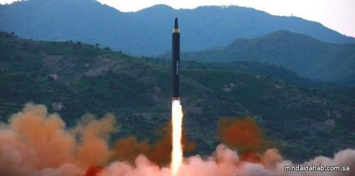 كوريا الشمالية تطلق صاروخا باليستيا نحو بحر اليابان