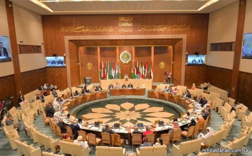 البرلمان العربي يدين استهداف الحوثيين لميناء الضبة في حضرموت