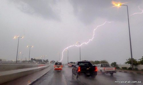 طقس اليوم.. سحب رعدية ممطرة على عدة مناطق وضباب كثيف في الشرقية