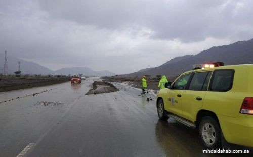 الدفاع المدني يدعو إلى توخِّي الحيطة لاحتمالية استمرار هطول أمطار رعدية على بعض مناطق المملكة
