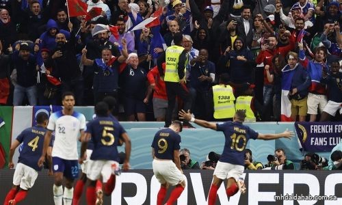 فرنسا تسقط إنجلترا بثنائية وتتأهل إلى نصف نهائي المونديال
